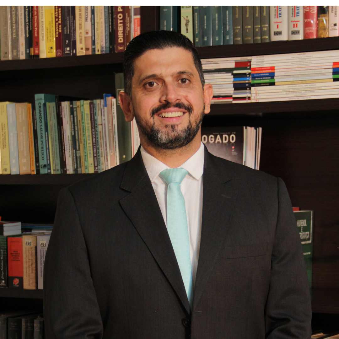 Dr. Dmitri Oliveira Abreu, Advogado responsável pela área de Marcas e Patentes.